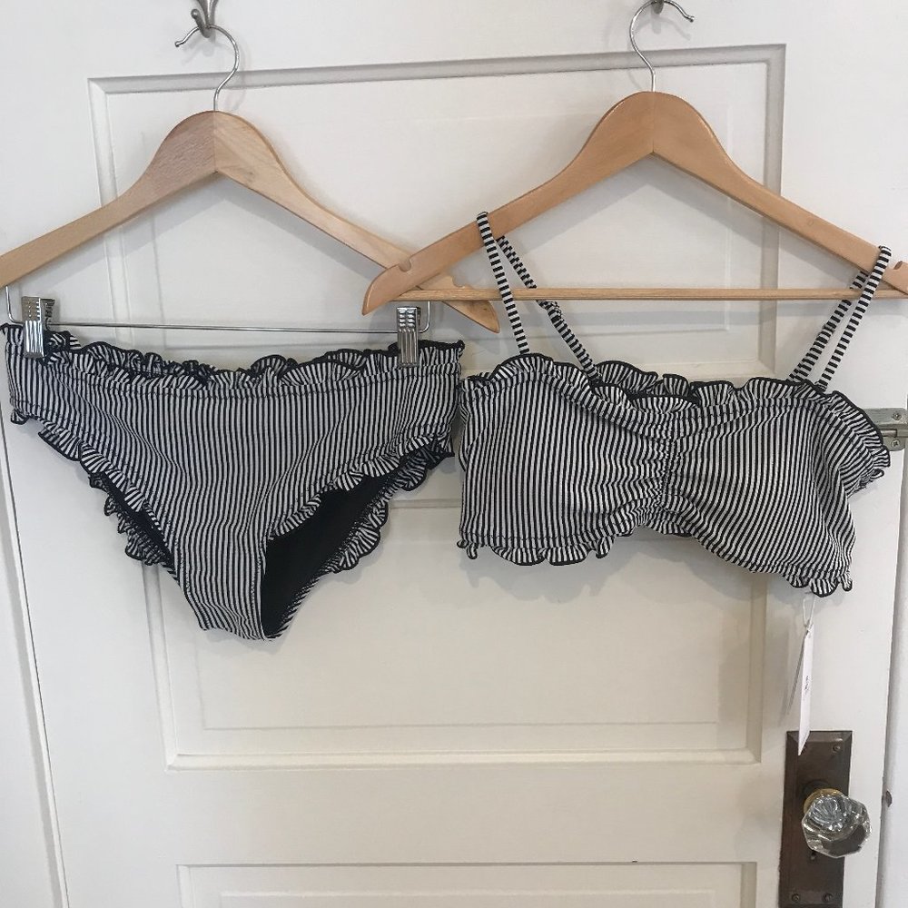 Cupshe Striped Bikini with Ruffle - Brand New - M